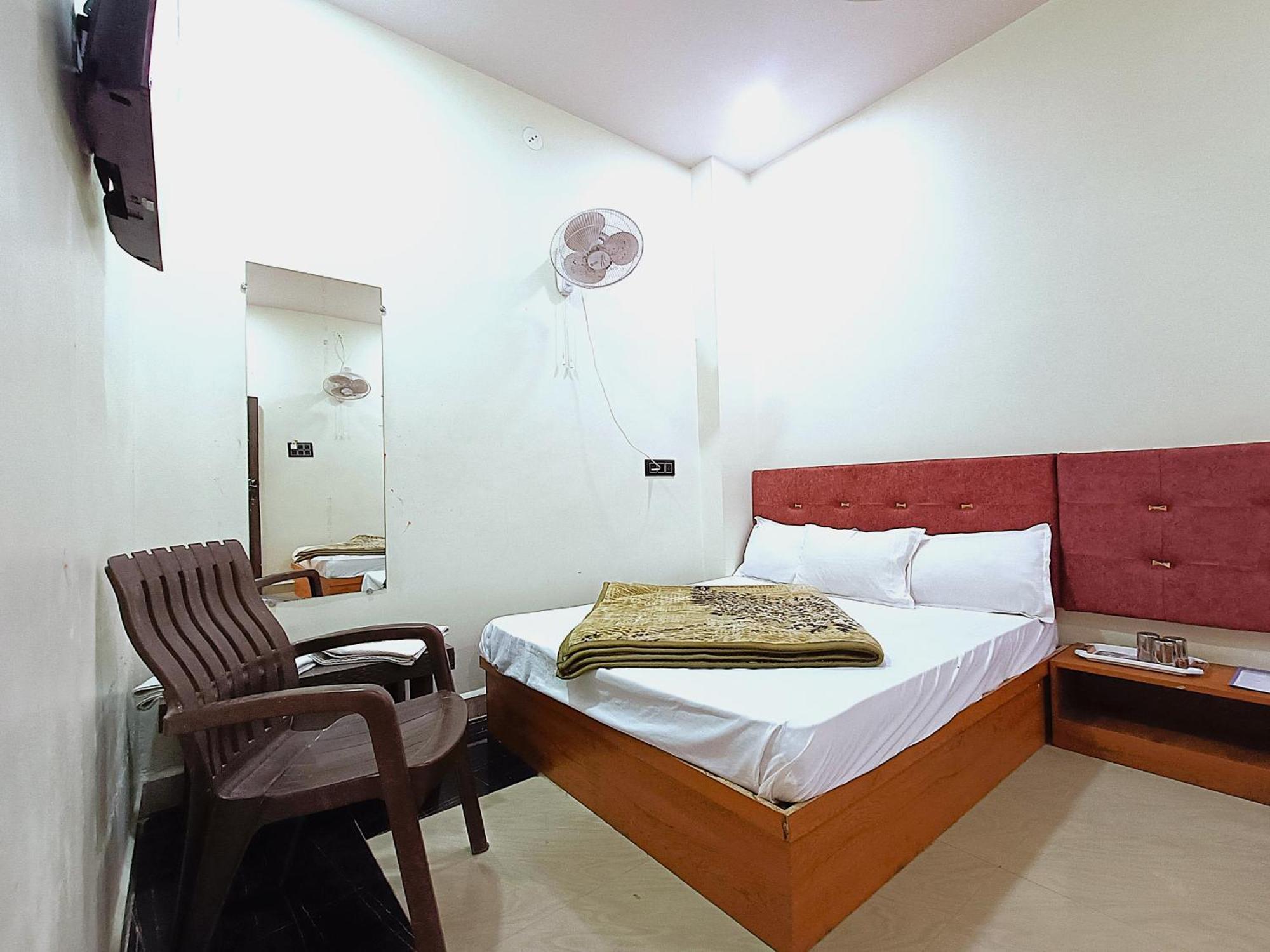 Hotel Shreem Удджайн Экстерьер фото