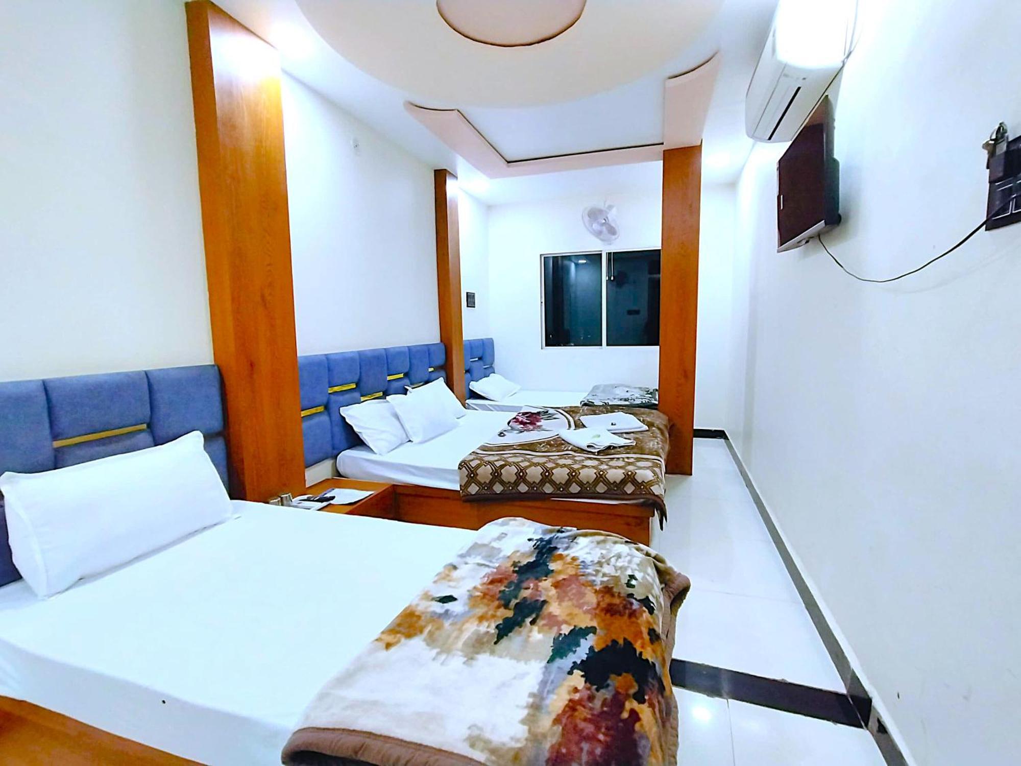 Hotel Shreem Удджайн Экстерьер фото